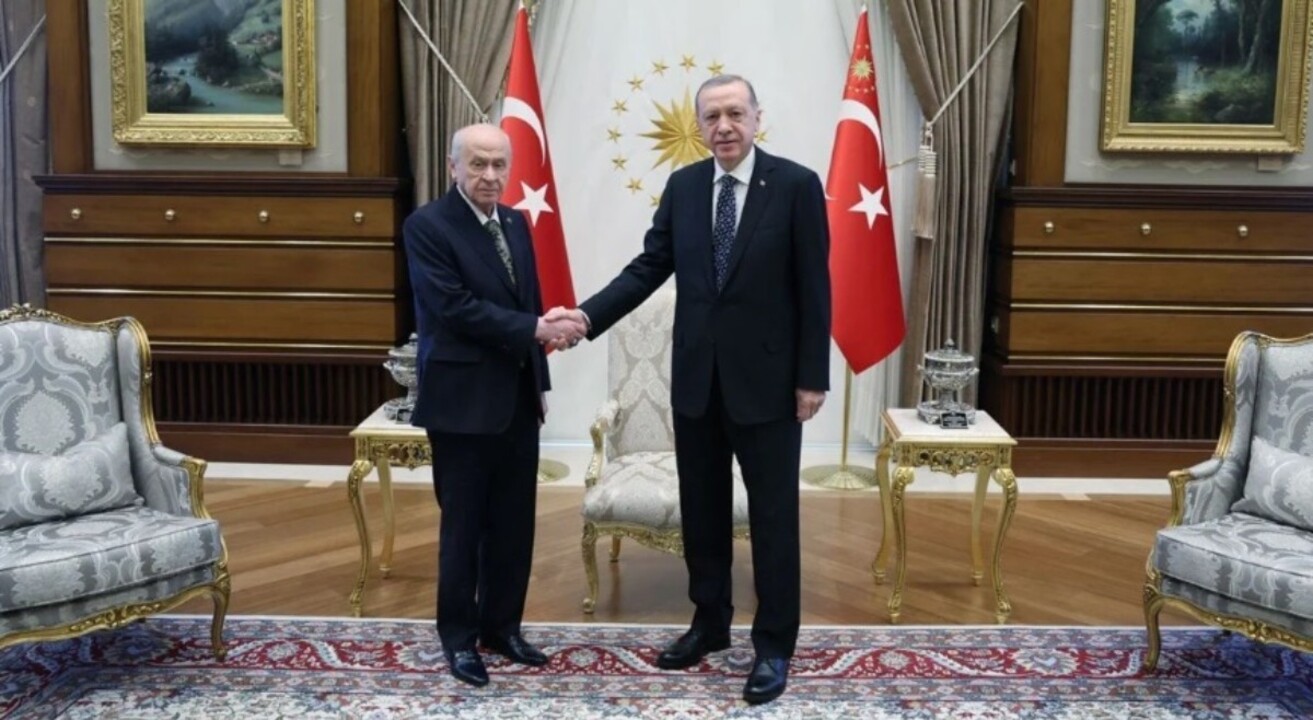 Cumhurbaşkanı Erdoğan ile MHP lideri Bahçeli'den Külliye'de kritik zirve!